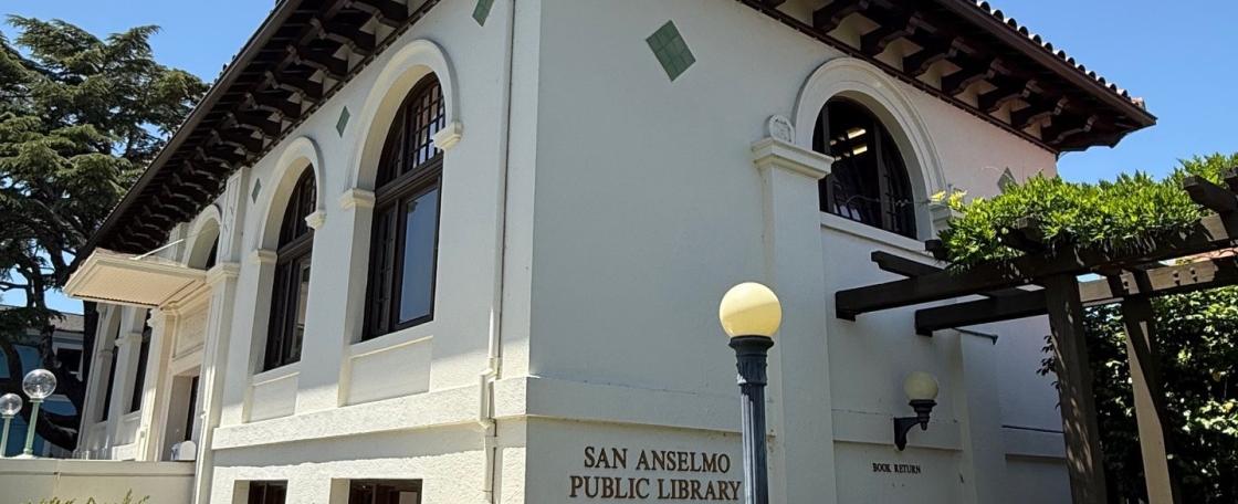 Facade of the San Anselmo Library.